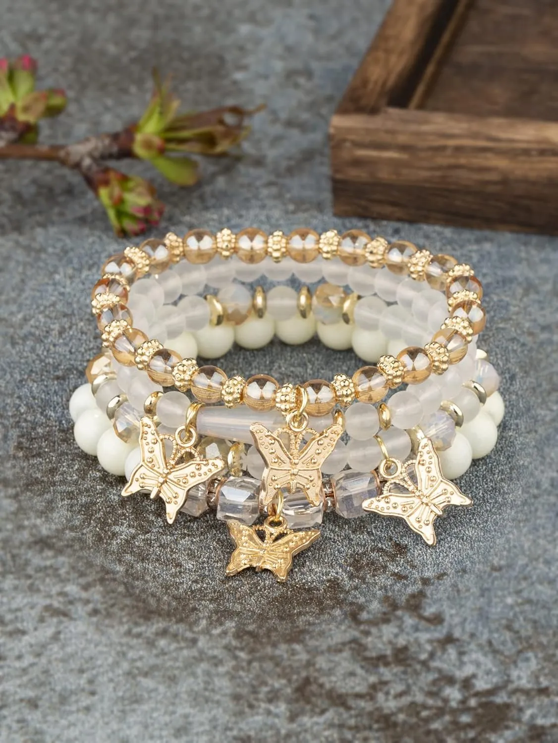4Pcs/Set Bohemian Butterfly Bracelets Crystal Beaded Butterfly Stretch Bracelets Boho Summer Colorful Stackable Bracelet for Women Girls