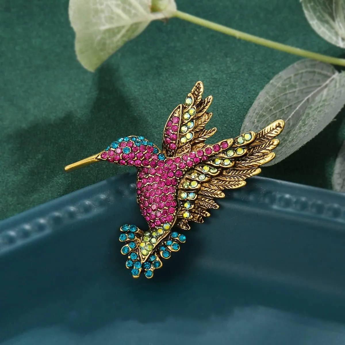 6 Pieces Dragonfly Butterfly and Bee Insect Animal Lapel Brooch Pin Set for Daily Decoration