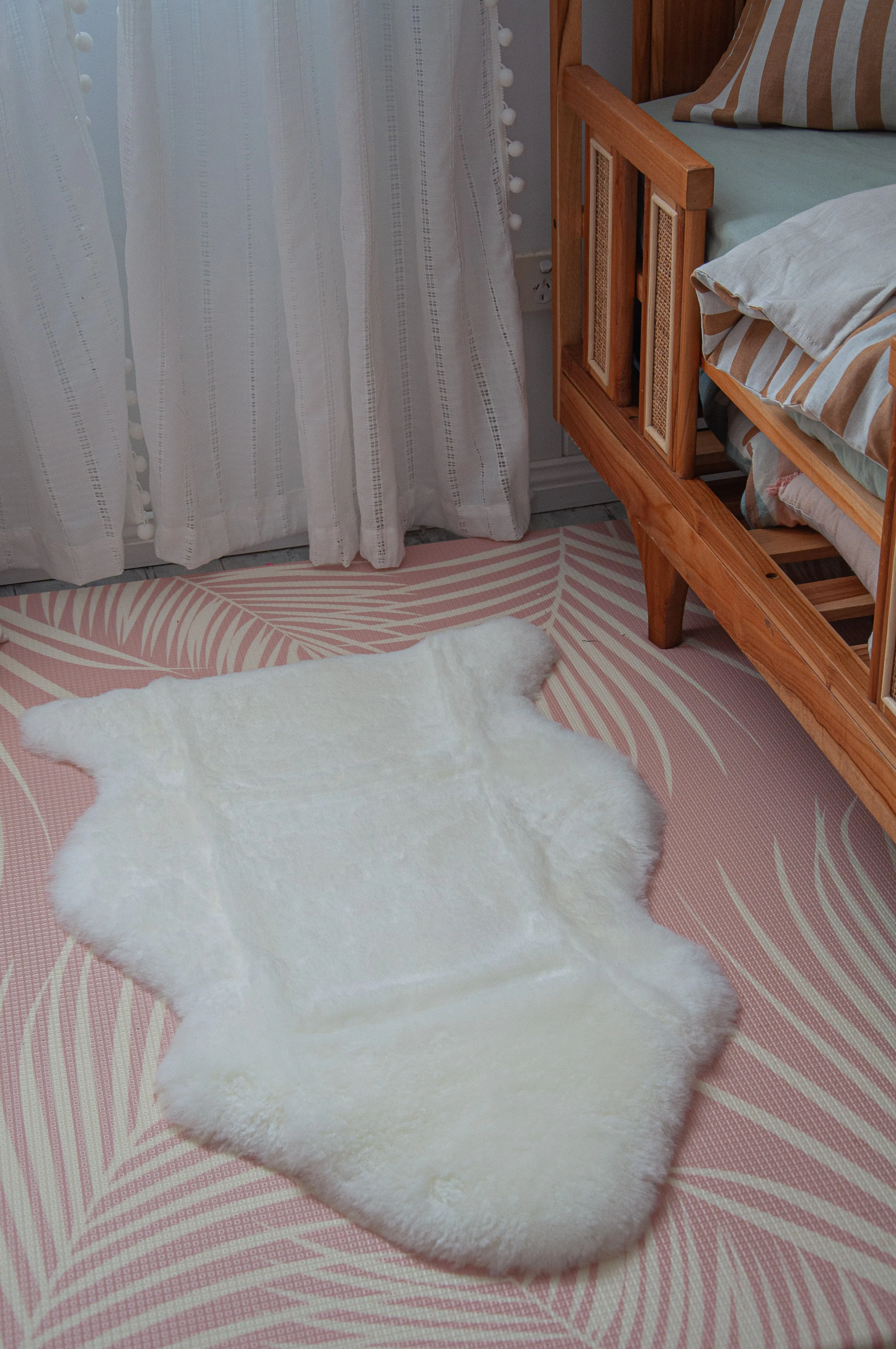 Auskin Baby Shortwool Sheepskin Rug - Oatmeal