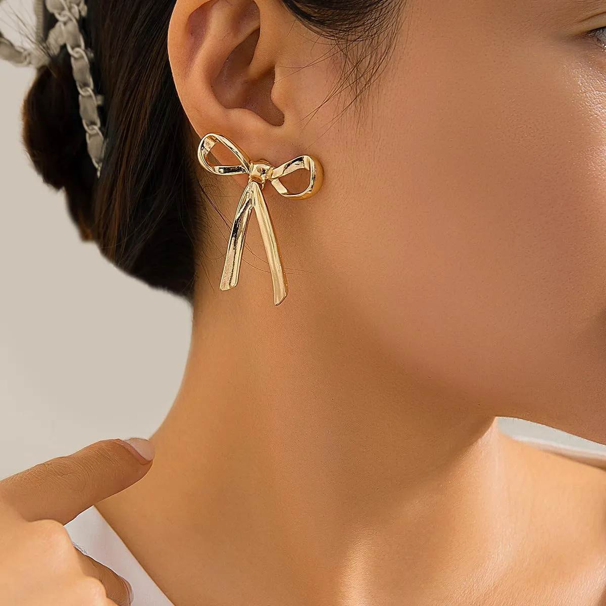 Bethynas Gold Silver Bow Drop Dangle Earrings for Women Ribbon Long Tassel Snake Chain Post Earrings Cute Bow Stud Earrings Jewelry Gifts