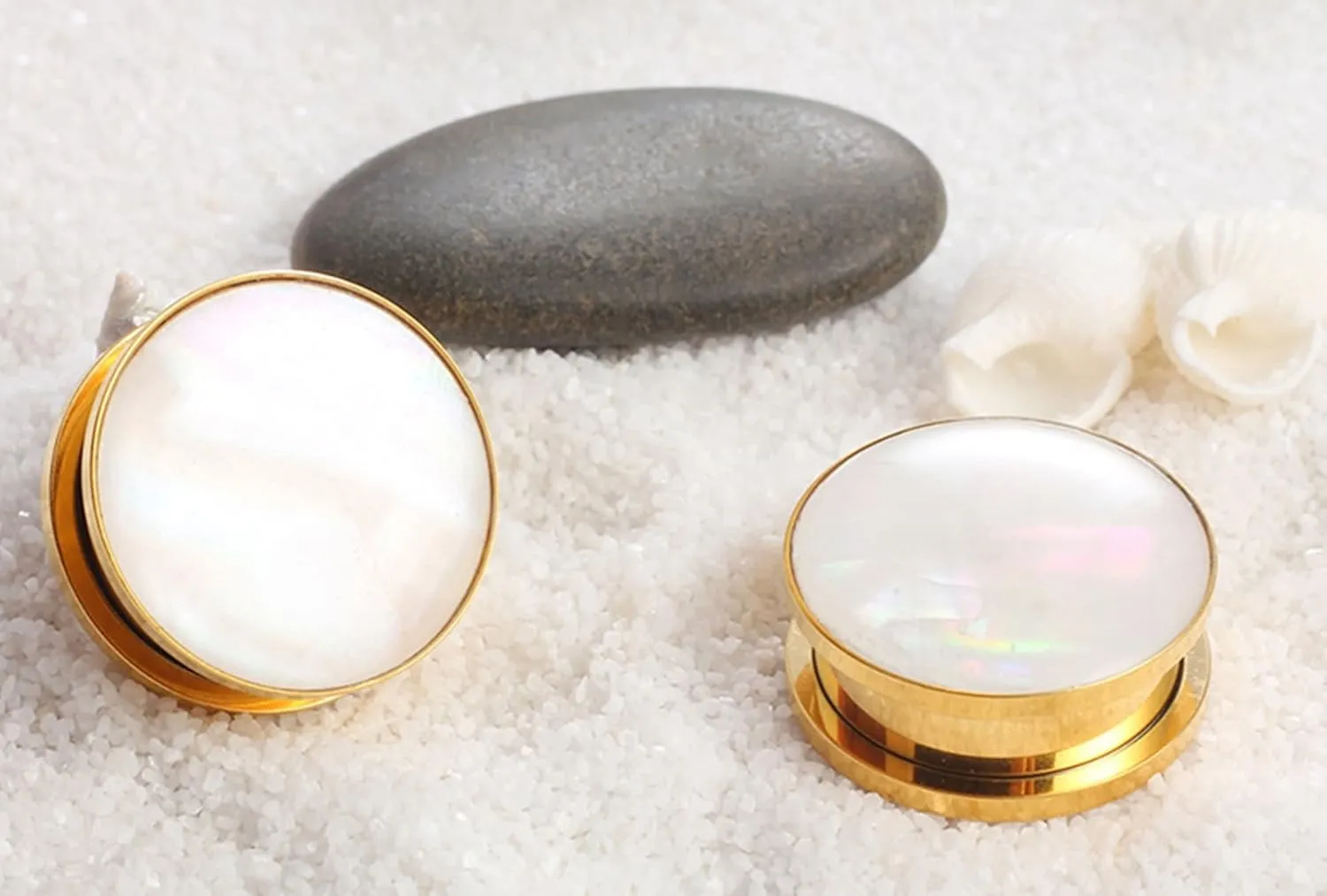 Beydodo Stainless Steel Gauges Earrings, Plugs and Tunnels for Women Single Flare Gold Round with Shell