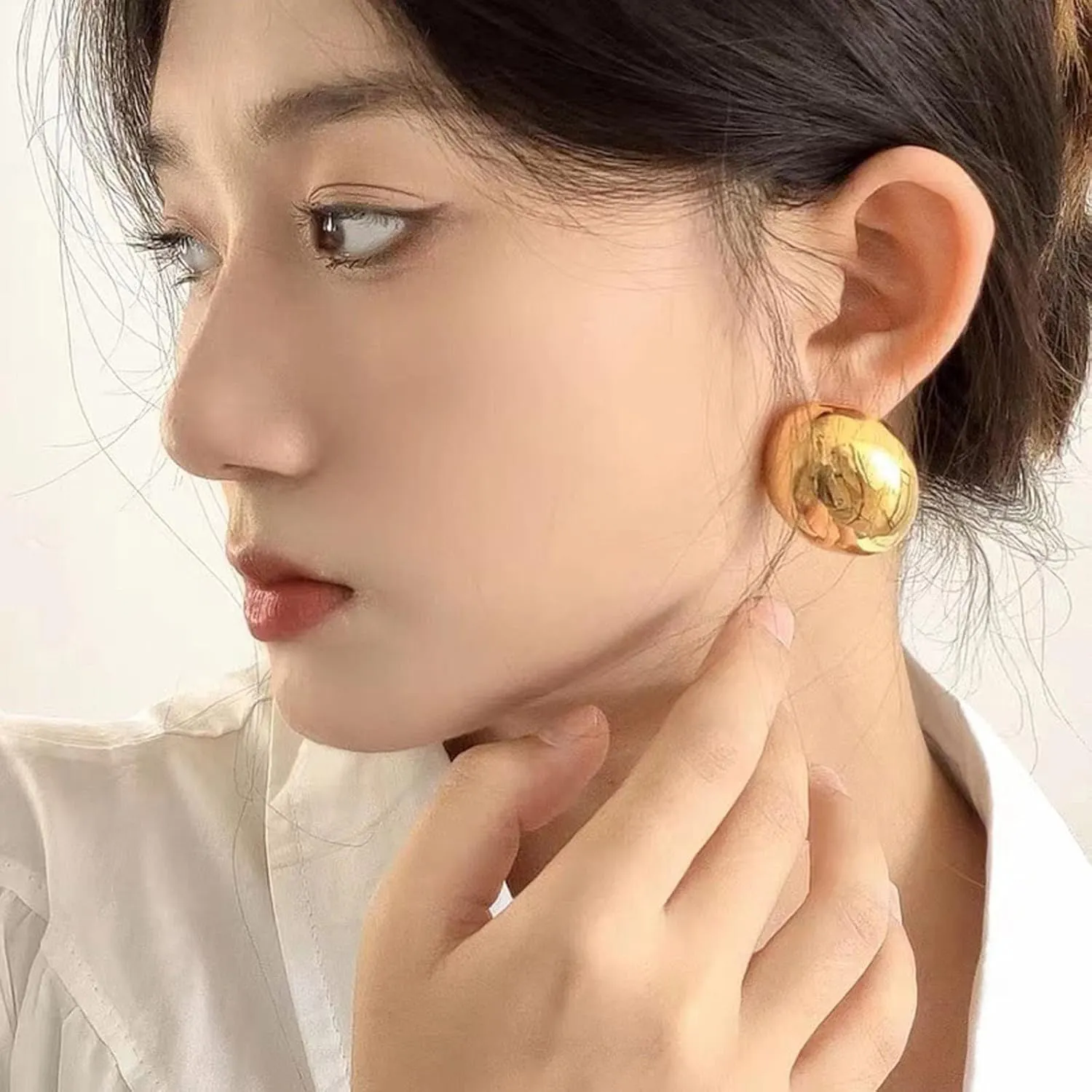 Chunky Gold Hoop Earrings for Women, Lightweight Waterdrop Hollow Open Hoops Tear Drop Silver Gold Trending Oversized Statement Style Earrings Hypoallergenic Gold Plated Earrings Fashion Jewelry for Women
