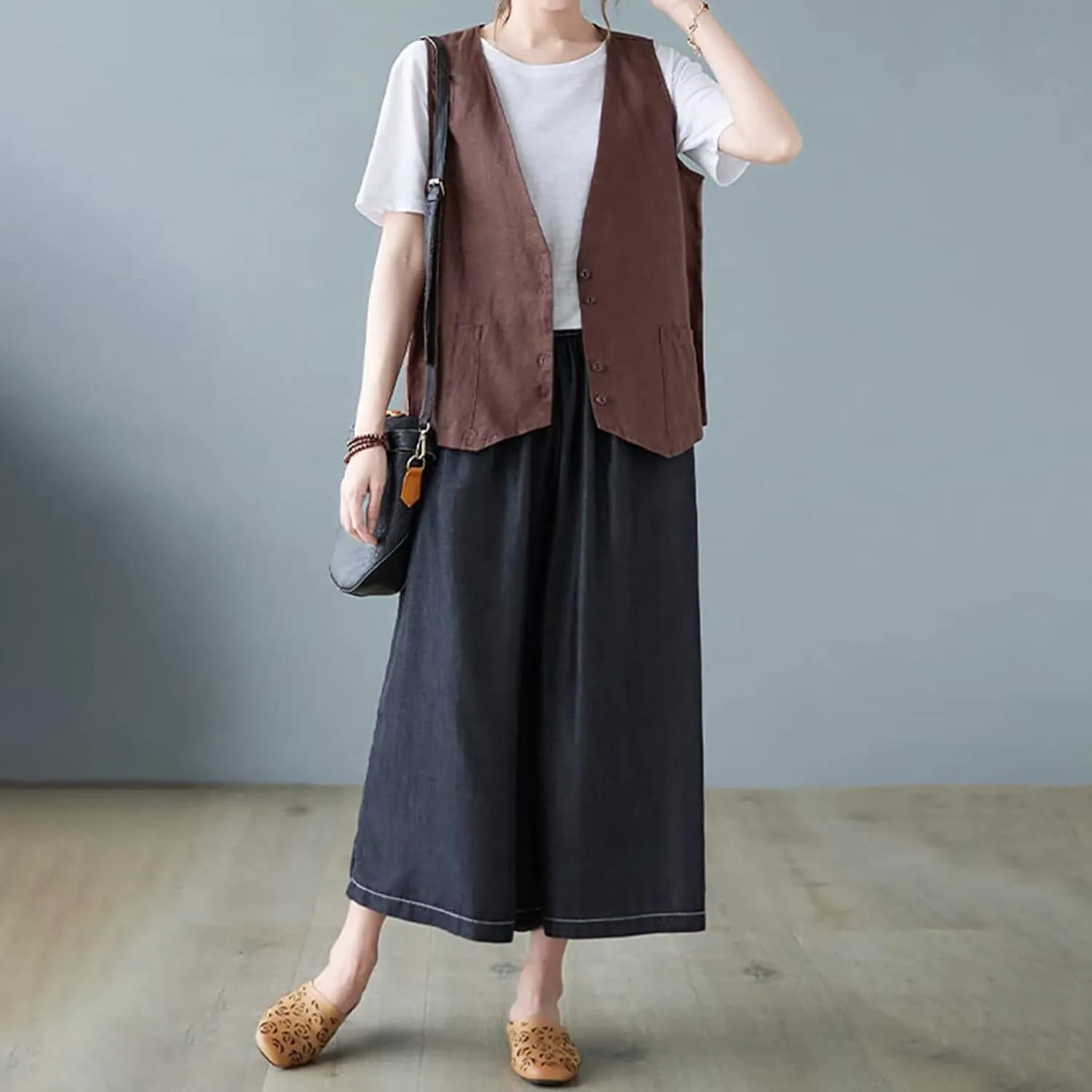 Cotton Linen Vests for Women 2023 Fashion Sleeveless Button Down Blazer Jacket Summer Casual Loose Vest Outerwear