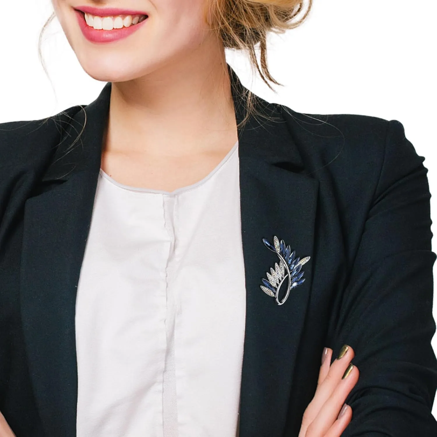 Crystal Flower Brooches for Womne Elegant Rhinestone Bowknot Brooch Pins Fashion Jewelry Accessories for Women Gift