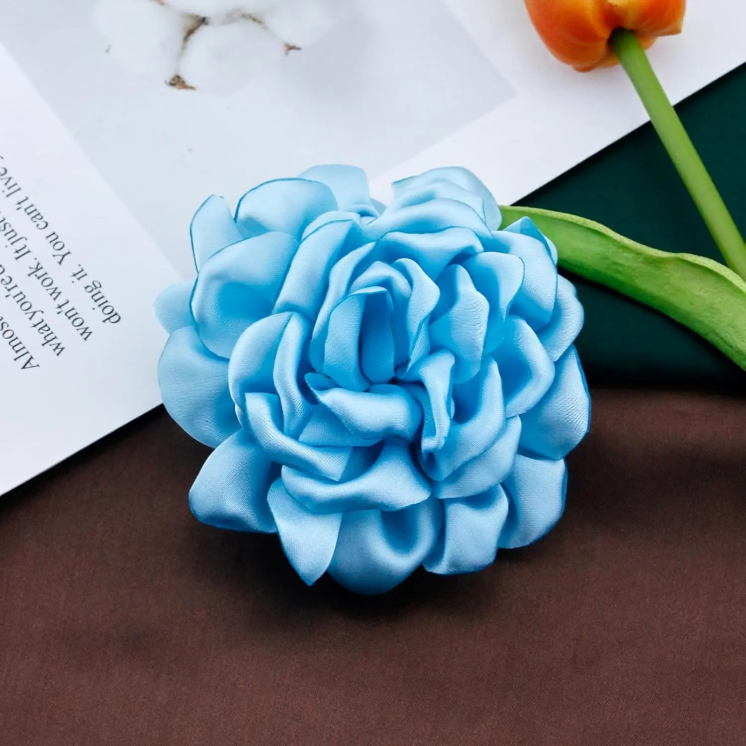 Dainty Fabric Flower Brooches Large Silk Lapel Pin Elegant Camellia Flower Brooch Pins for Women Classic Formal Occasions Clothing Accessories
