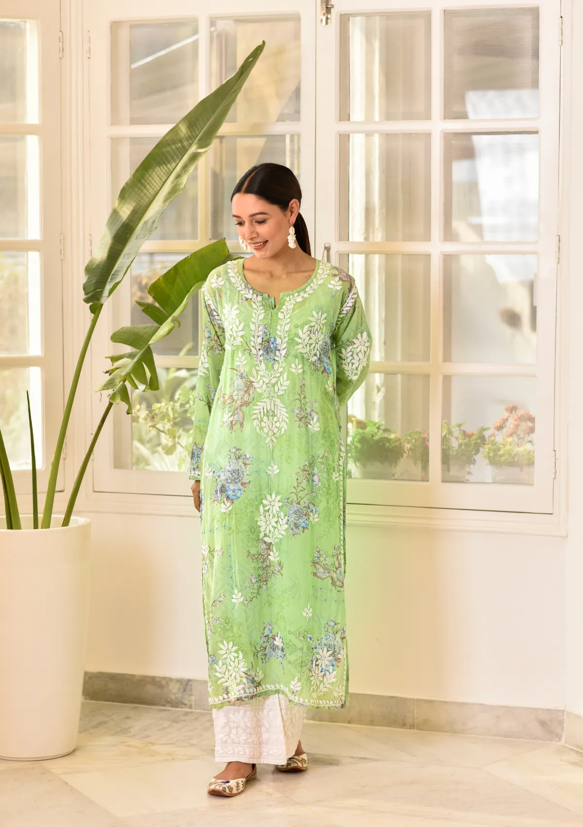 Eliza Mulmul Straight Kurta