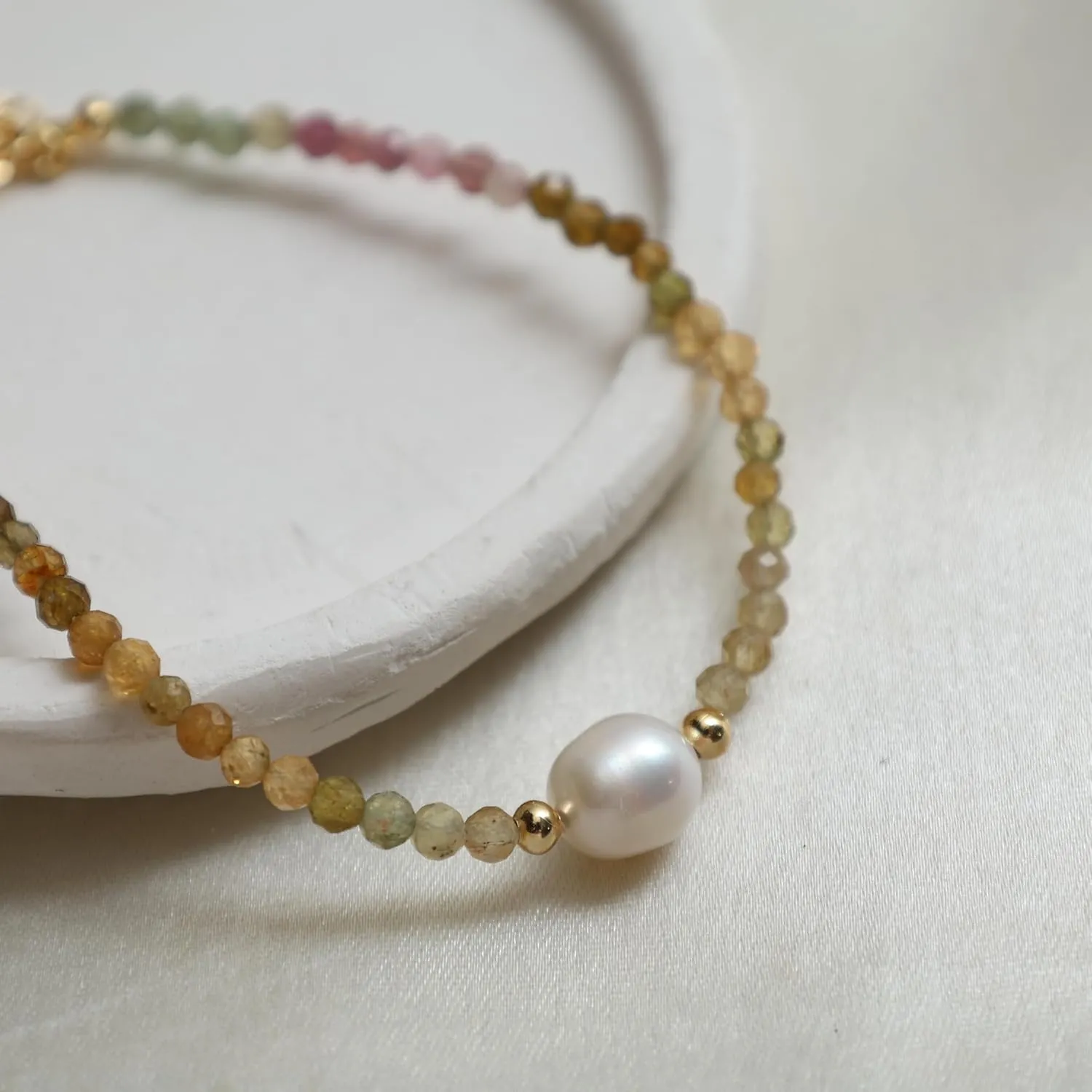 Gempires Watermelon Tourmaline Beaded Bracelet with Pearl Choker Crystal Jewelry Lightweight Colorful Gemstone Bracelets For Women Hypoallergenic 7.5 Inch Gold Plated Adjustable Chain