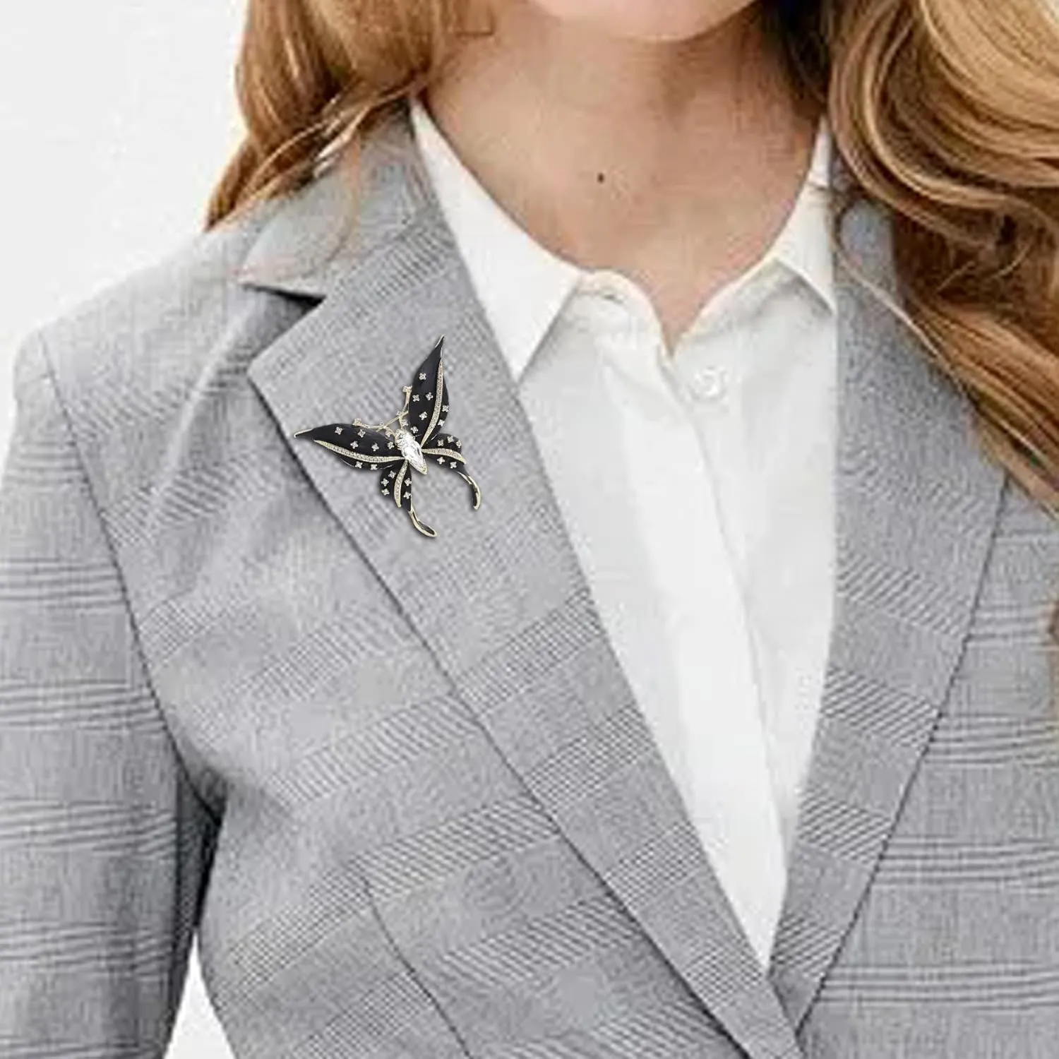 Gold Enamel Crystal Butterfly Brooches for Womne Elegant Rhinestone Pearl Animal Brooch Pins Fashion Jewelry Brooch pin Accessories for Women Gift