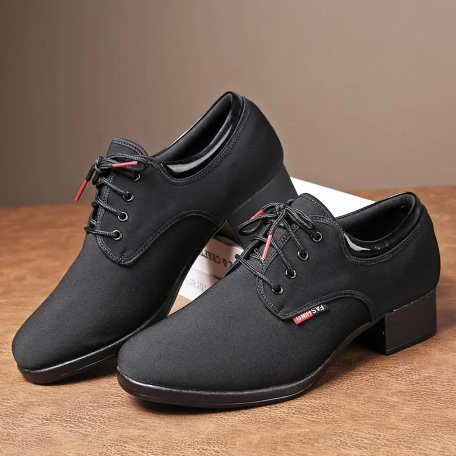 Men's Ballroom Dance Shoes Black Closed Toe Performance Dance Shoes Fashion Salsa Tango Waltz Latin Smooth Swing Dance Sneakers