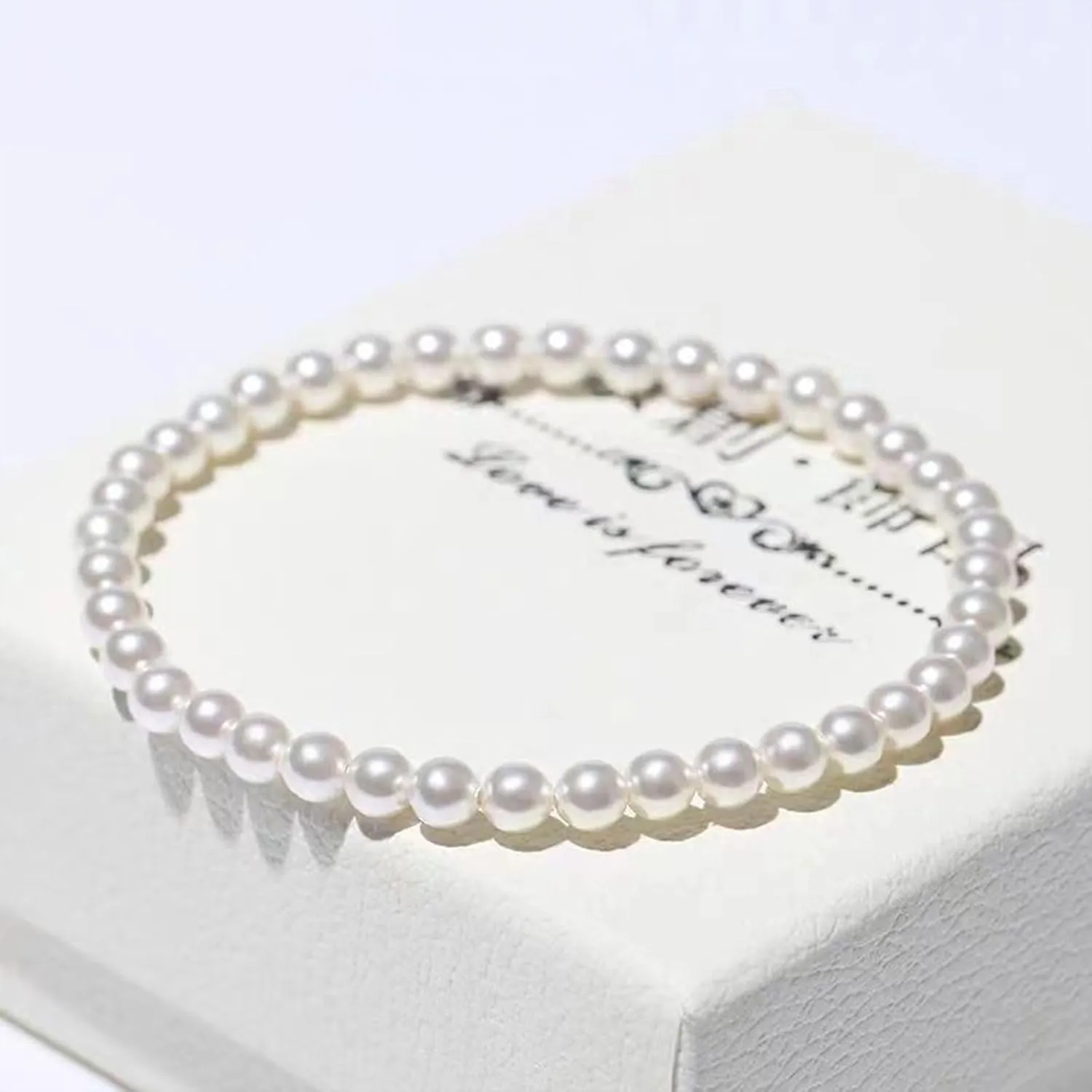 Pearl Bracelet for Women Gifts Trendy Stuff Dainty Pearl Bracelet White Baroque Pearl Wrist Bracelets Bridesmaid Bridal Wedding Jewelry Gifts