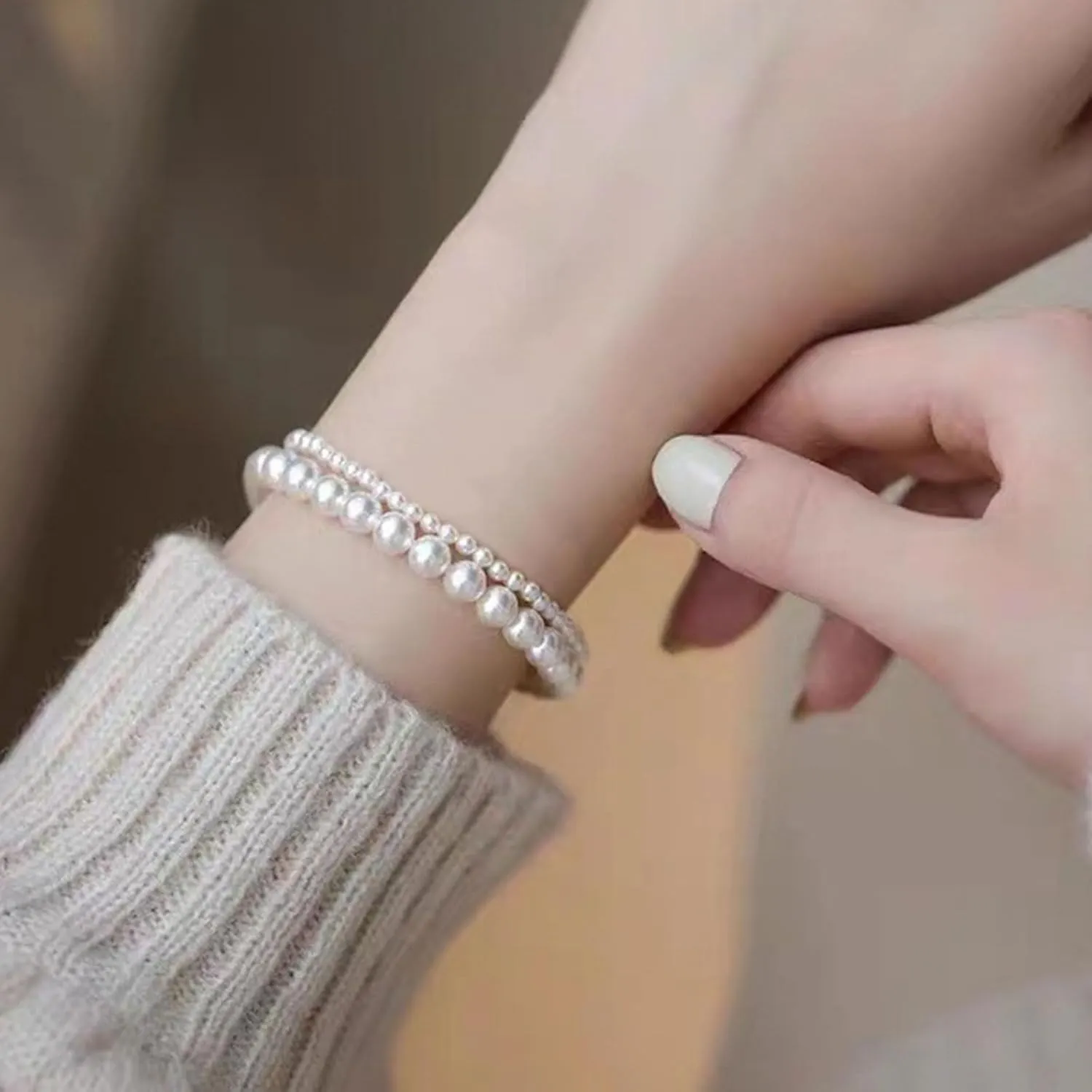 Pearl Bracelet for Women Gifts Trendy Stuff Dainty Pearl Bracelet White Baroque Pearl Wrist Bracelets Bridesmaid Bridal Wedding Jewelry Gifts