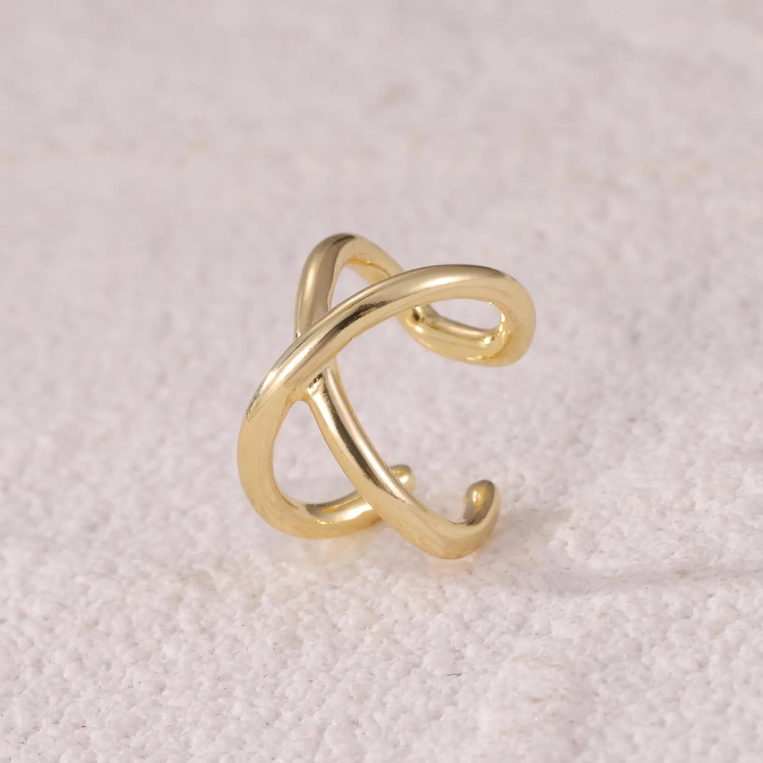 PLOMFOV Ear Cuff Earrings for Women Ear Cuffs Non Piercing 14K Gold Filled Ear Cuff Gold Clip on Cartilage Fake Earrings Trendy Chunky/Thin Ear Cuff Single