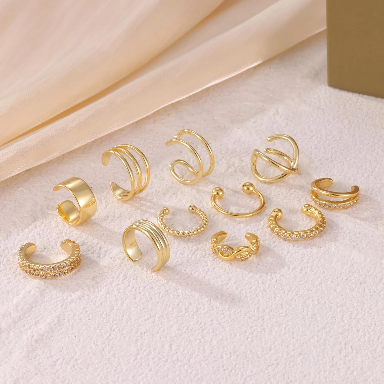 PLOMFOV Ear Cuff Earrings for Women Ear Cuffs Non Piercing 14K Gold Filled Ear Cuff Gold Clip on Cartilage Fake Earrings Trendy Chunky/Thin Ear Cuff Single