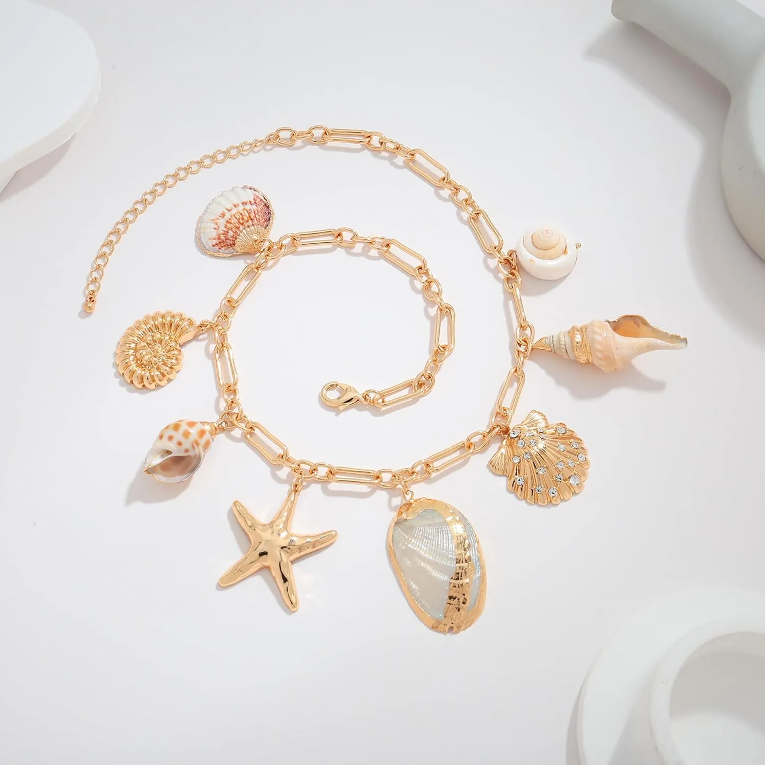 Summer Charms Necklace for Women Conch Seashell Starfish Pendant Choker Necklace Fashion Boho Beach Ocean Jewelry