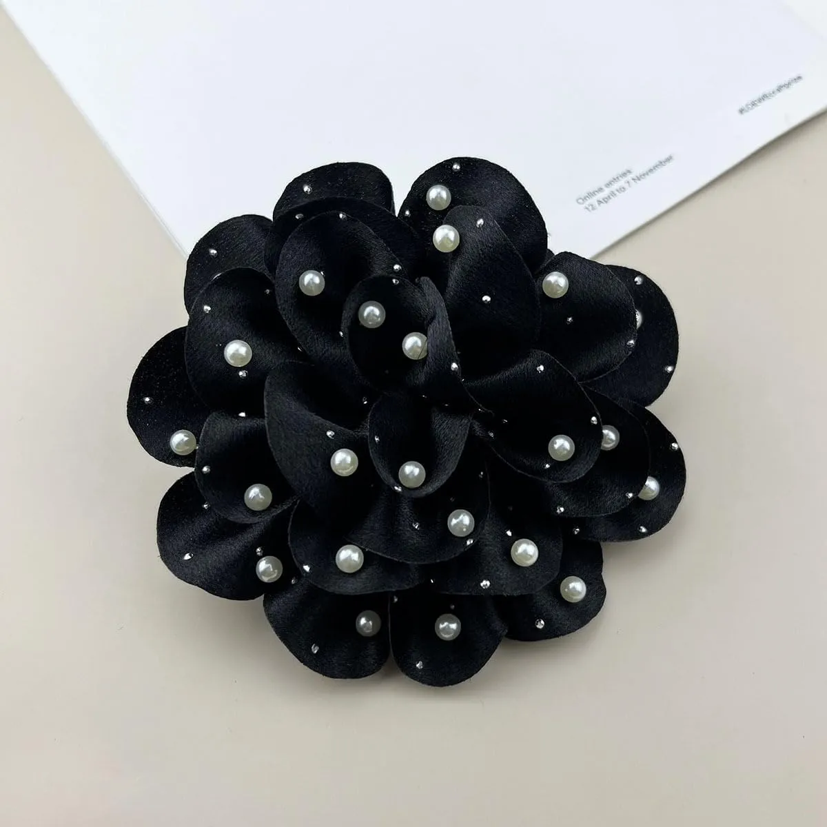 Women's oversized elegant Large flower Pearl Brooch Hairpin Headflower hat accessories suit lapel wedding corsage(5.12in)